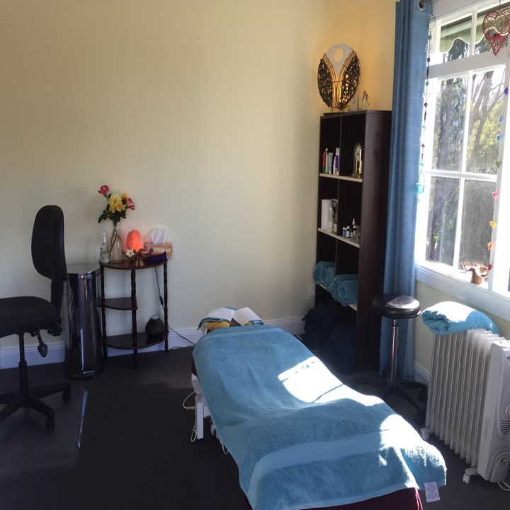 Healing Hands Massage |  | 26 Hillcrest Grove, Healesville VIC 3777, Australia | 0419110317 OR +61 419 110 317