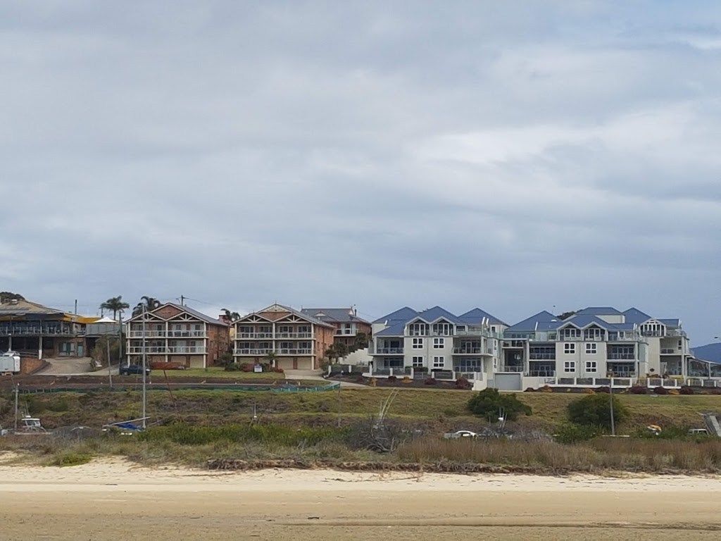 Grand Pacific 1 | lodging | Grand Pacific 1 - Unit 4, Narooma NSW 2546, Australia