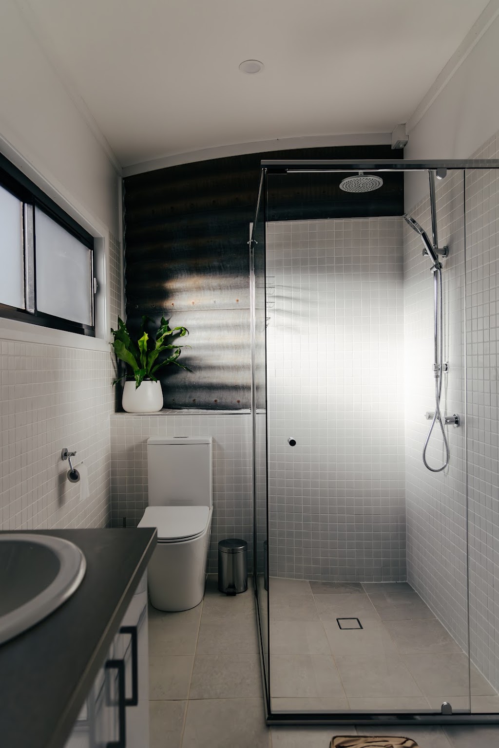 Top Paddock Silo Stay | 138 Cooyong Ln, Forbes NSW 2871, Australia | Phone: 0428 922 499