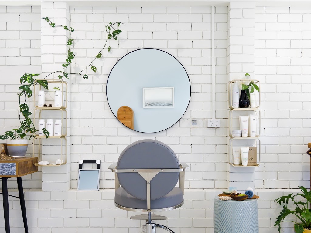 Hairology Golden Beach | 20 Michael St, Golden Beach QLD 4551, Australia | Phone: 0412 889 600