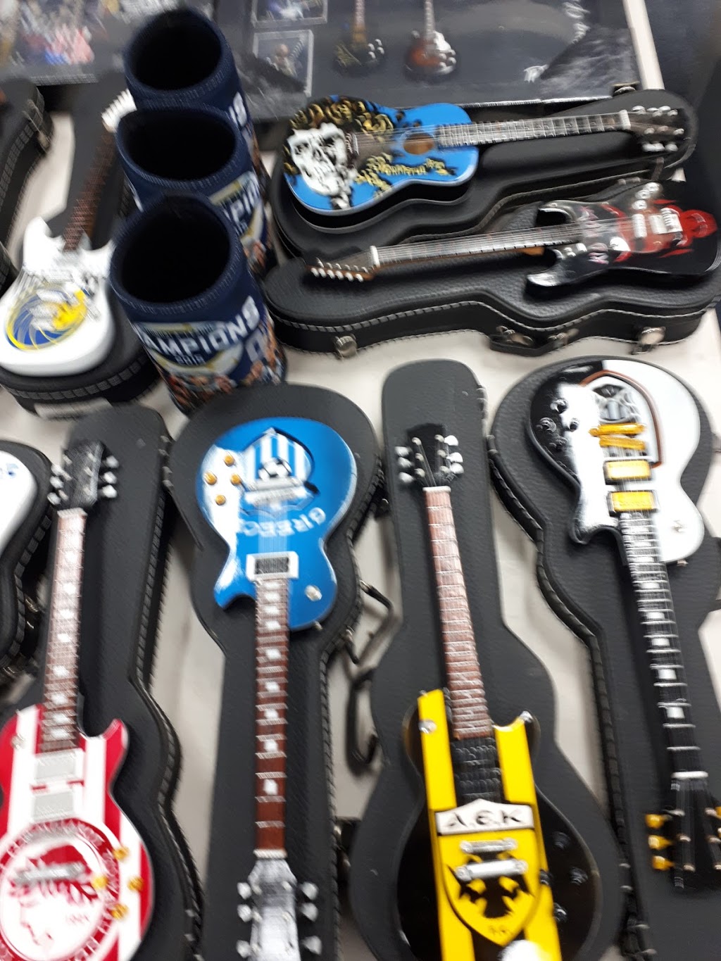 Toumacs Trading Miniature Guitars. |  | Maywood Street, Pakenham VIC 3810, Australia | 0404549324 OR +61 404 549 324