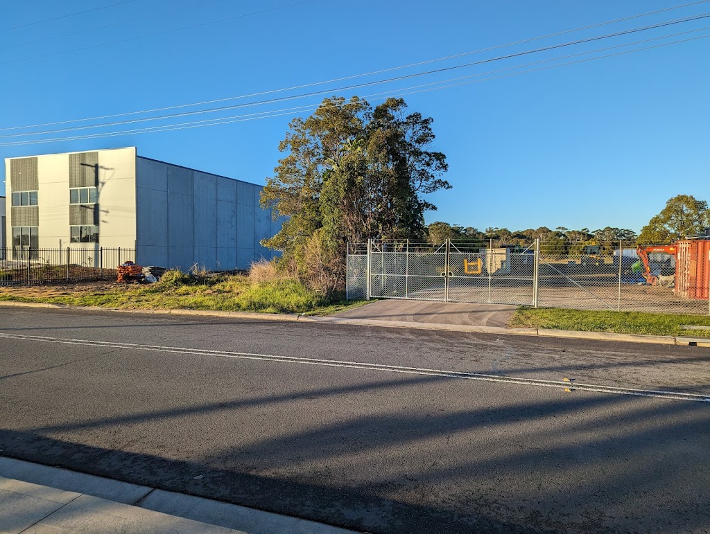 NR Cranes | 19 Lake st, Tuggerah NSW 2259, Australia | Phone: 0422 089 422