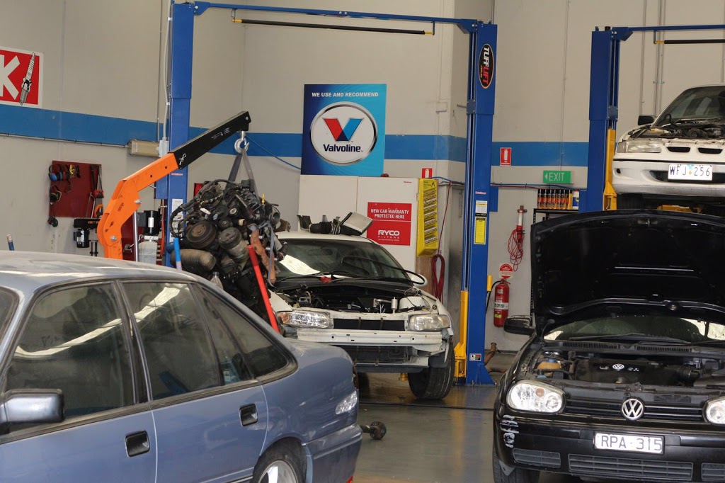 Star Motorworks | car repair | 4/6-8 Hogan Ct, Pakenham VIC 3810, Australia | 0359411602 OR +61 3 5941 1602