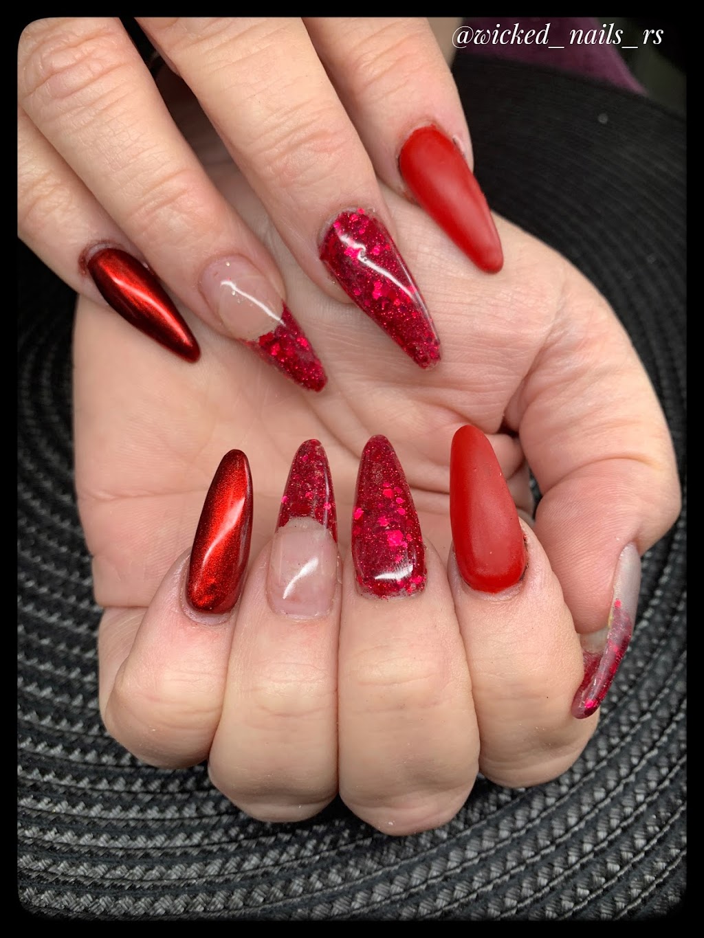 Wicked Nails And Lashes By Rachel | beauty salon | 16 Waverley Pl, Bourkelands NSW 2650, Australia | 0402501494 OR +61 402 501 494