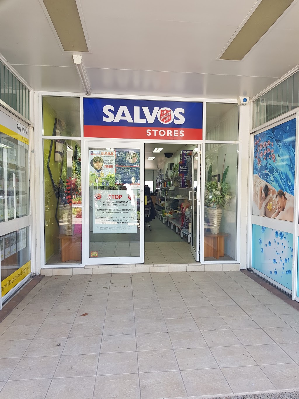 Salvos Stores Oxenford | store | 160 Old Pacific Highway, Oxenford QLD 4210, Australia | 0755026827 OR +61 7 5502 6827