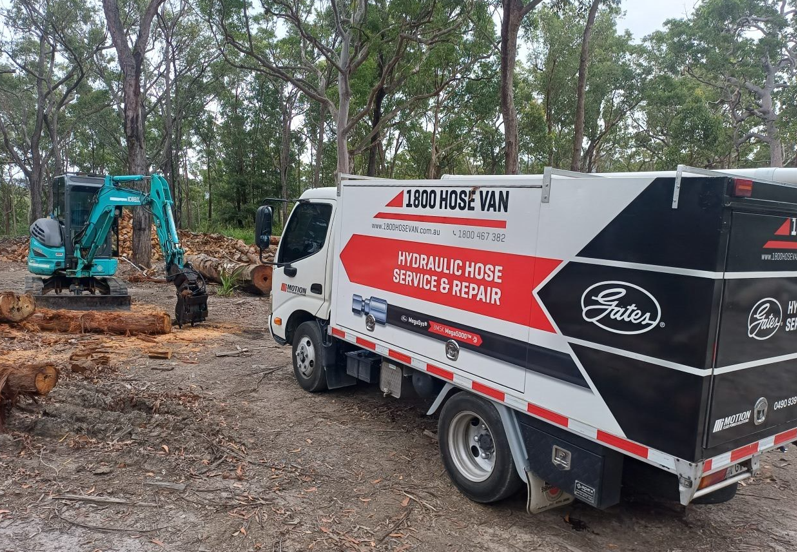 Central Coast - 1800 Hose Van | 3 Lake Rd, Tuggerah NSW 2259, Australia | Phone: 0490 939 560