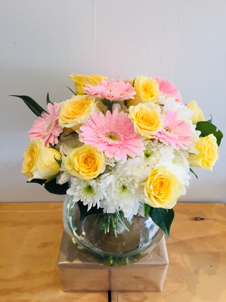 Studfield Florist | florist | 1328 High St Rd, Wantirna South VIC 3152, Australia | 0398011188 OR +61 3 9801 1188