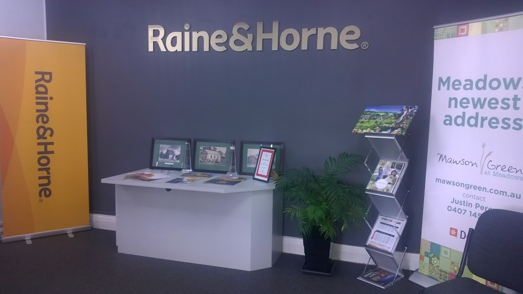 Raine & Horne | 3/79 Mawson Rd, Meadows SA 5201, Australia | Phone: (08) 8388 3188