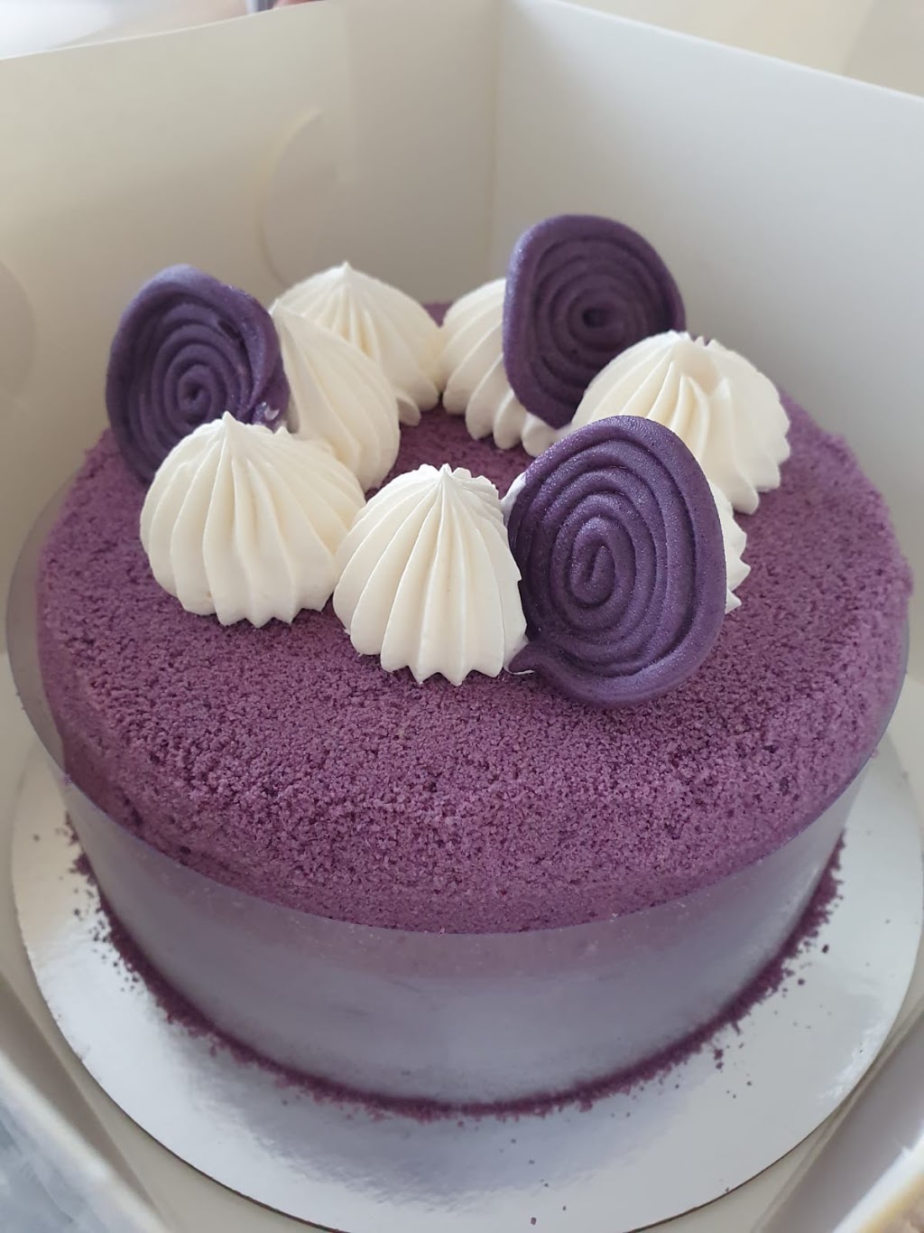 W Cakes & Desserts | 98 Percival Rd, Stanmore NSW 2048, Australia | Phone: 0490 495 786