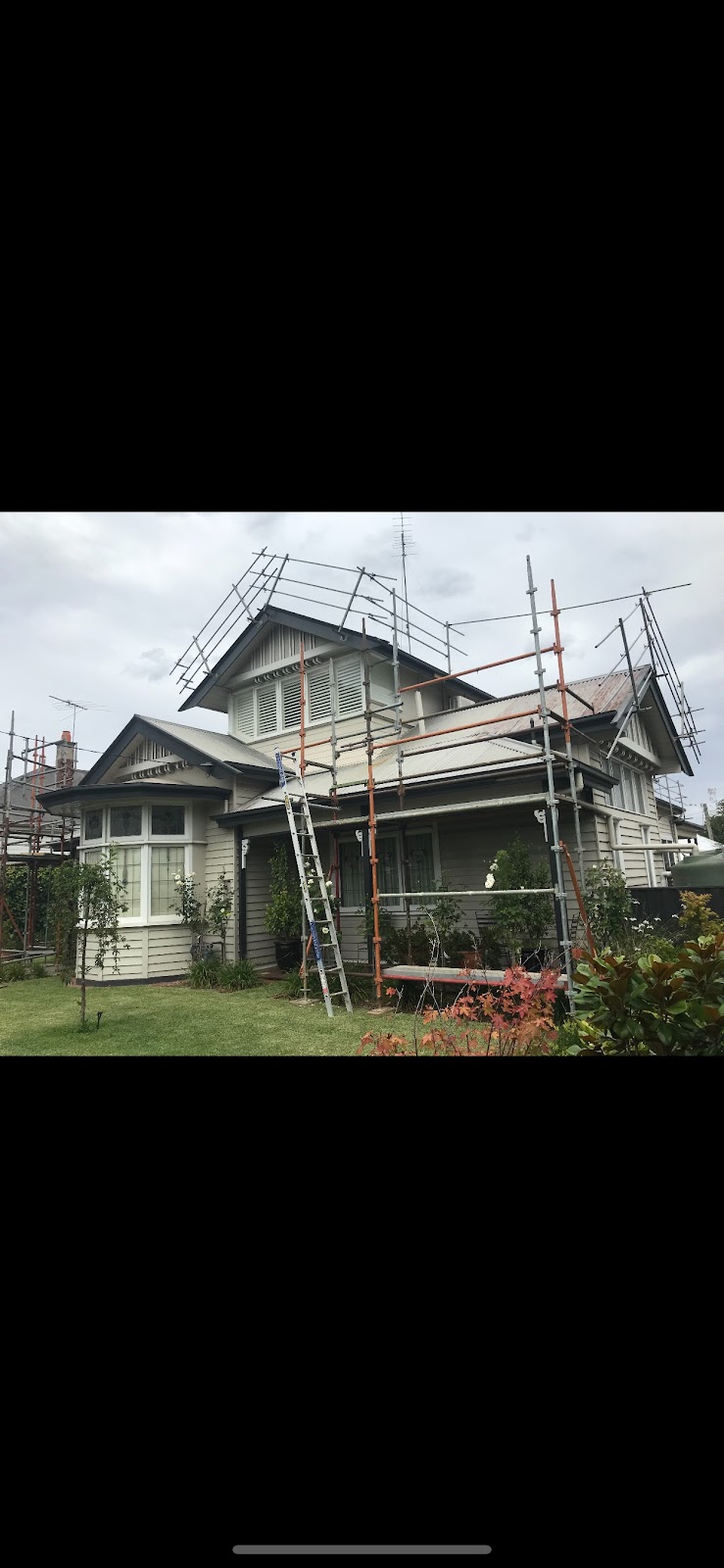 Custom Edge Roofing | 23 Lambert Ave, Newtown VIC 3220, Australia | Phone: 0401 732 672