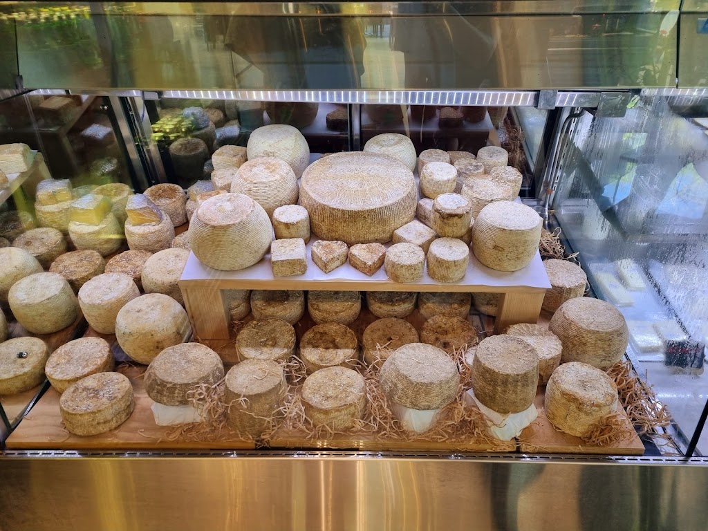 Tamborine Cheese Shop | food | 165/185 Long Rd, Tamborine Mountain QLD 4271, Australia | 0484628877 OR +61 484 628 877