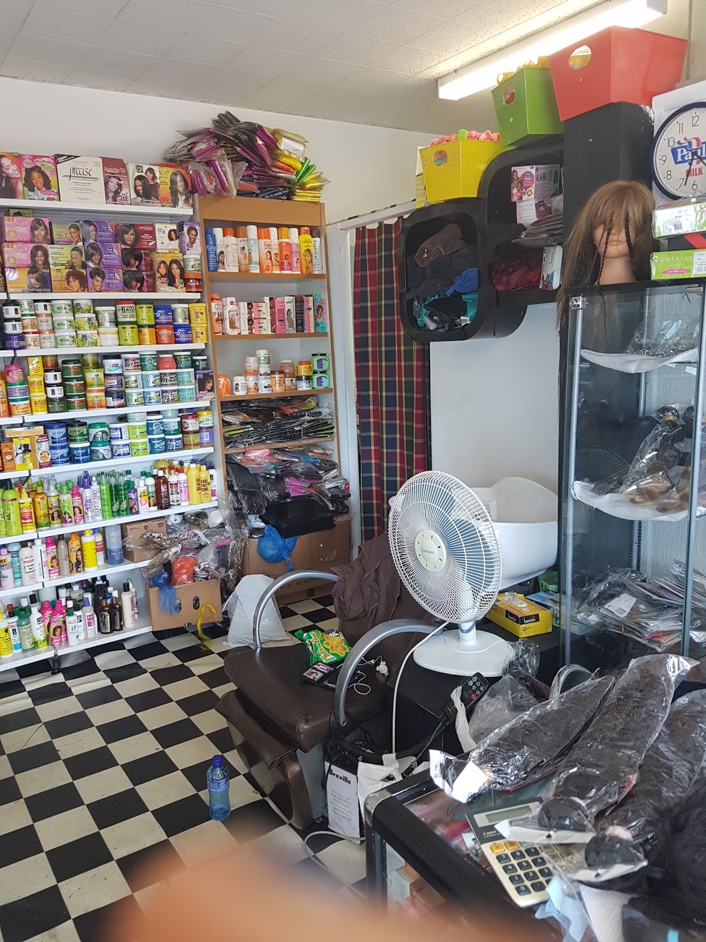 African Salon | store | 2 Enmore Rd, Newtown NSW 2042, Australia | 0295572577 OR +61 2 9557 2577