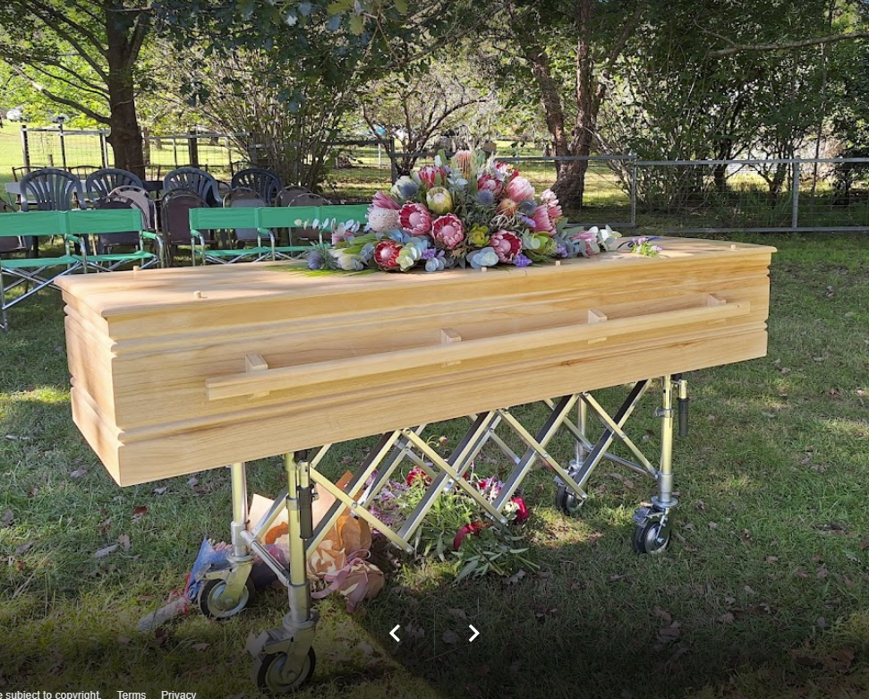 Tree of Life Funerals - Batemans Bay, Moruya, Narooma | 20 Angophora Pl, Catalina NSW 2536, Australia | Phone: 0493 276 554