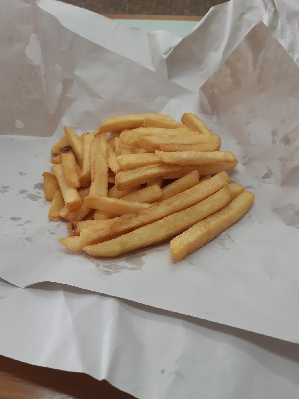 Helensburgh Fish & Chips | meal takeaway | 13 Walker St, Helensburgh NSW 2508, Australia | 0242942665 OR +61 2 4294 2665