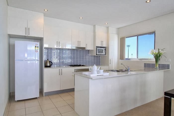 Salt Serviced Apartments Wollongong | 5-7 Stewart St, Wollongong NSW 2500, Australia | Phone: 0434 011 194