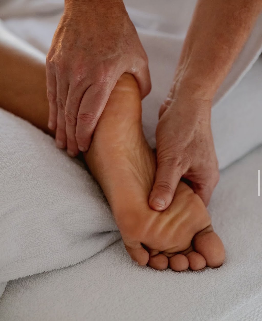 Reconnect Oncology & Wellness | 74 Fogarty Ave, Highton VIC 3216, Australia | Phone: 0437 674 003