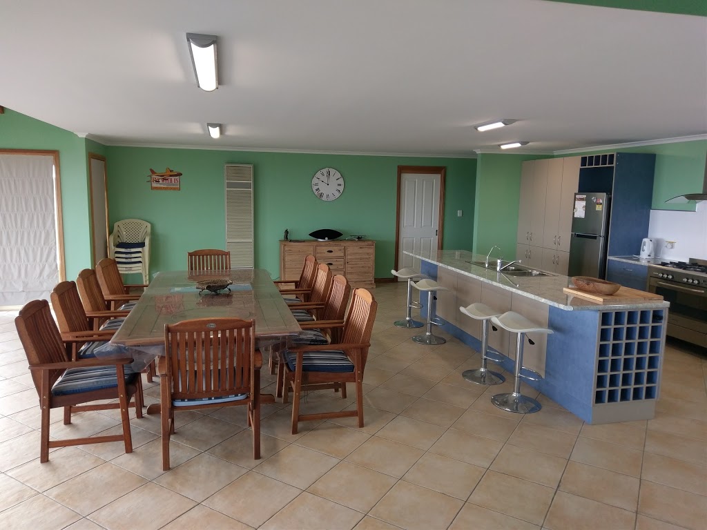 Wedge Island Holiday Accommodation | 5577 Anonymous Ln, Penola SA 5277, Australia | Phone: 0408 087 007