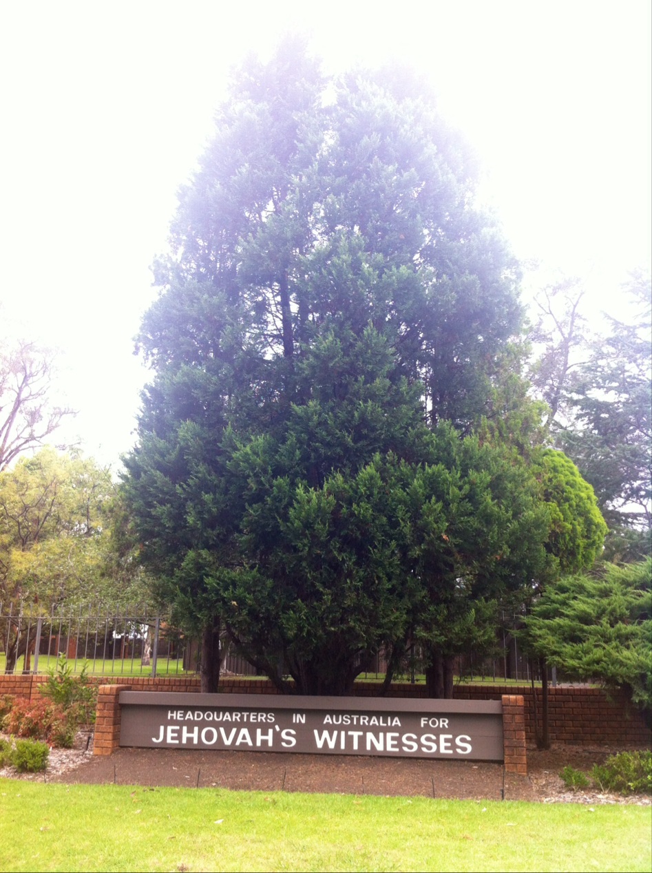 Jehovah’s Witnesses | church | 12-14 Zouch Rd, Denham Court NSW 2565, Australia | 0298295600 OR +61 2 9829 5600