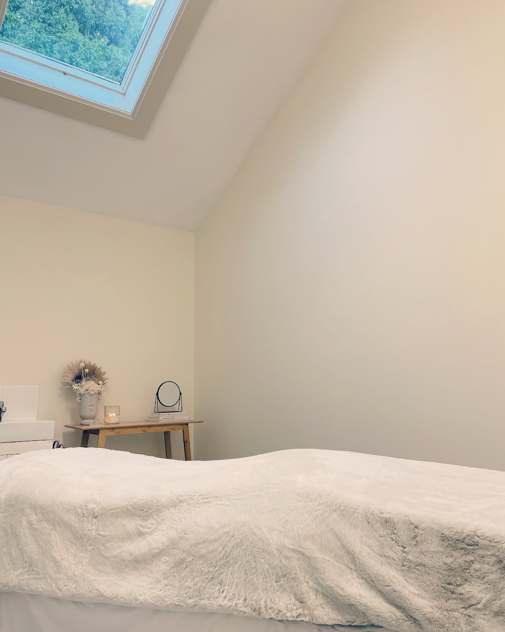 Laura Ritchie Skin | 7 Beach Rd, Sandy Bay TAS 7005, Australia | Phone: 0450 157 773