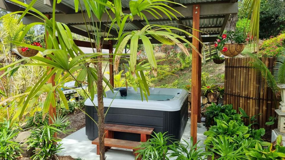 Healing Garden Retreat - Cabin Stays | 11a Monday Dr, Tallebudgera Valley QLD 4228, Australia | Phone: 0488 428 888