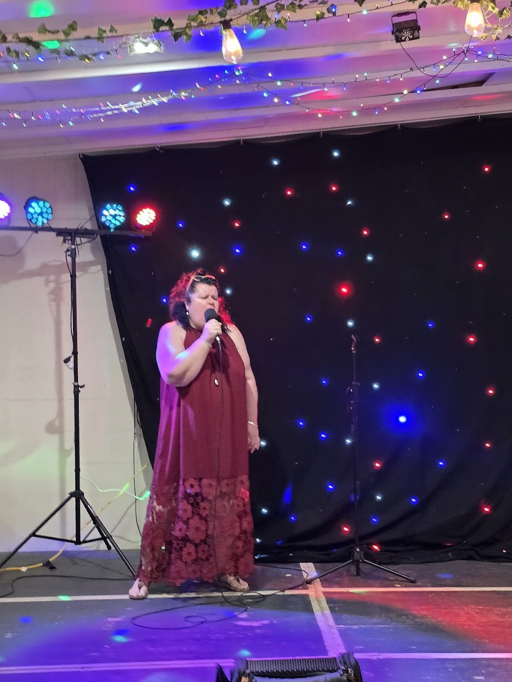 A&J Photographic & DJ Services | 27 Banksia St, Russell Island QLD 4184, Australia | Phone: 0426 231 913