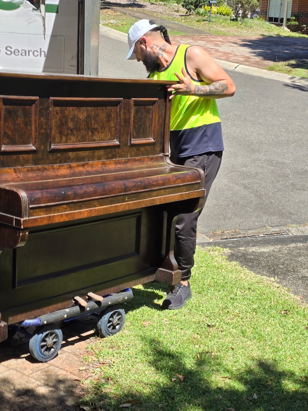 Piano Pickup | 22 Phillip Cres, Barrack Heights NSW 2528, Australia | Phone: 0433 618 239