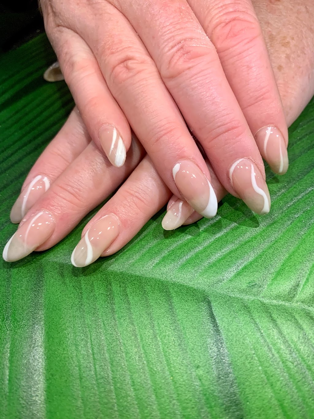 Nails With Duffy | 44 Victoria St, Forest Hill QLD 4342, Australia | Phone: 0493 063 349