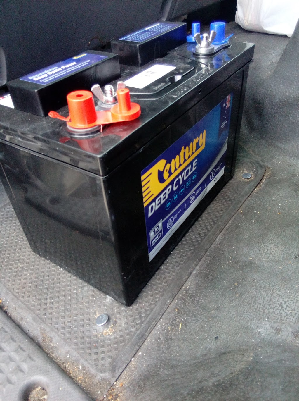 Battery World | car repair | shop 6/1280 Armadale Rd, Armadale WA 6112, Australia | 0893995555 OR +61 8 9399 5555