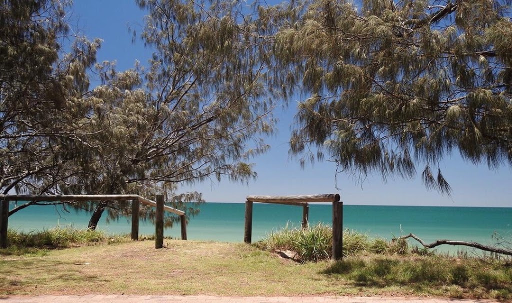 Woodgate Beach Shack | 10 Fifth Ave, Woodgate QLD 4660, Australia | Phone: (07) 4126 8000