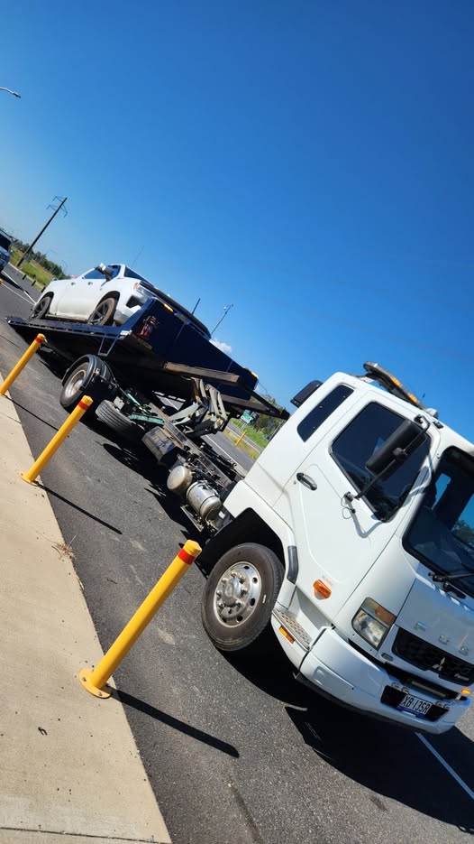 Rockhampton Towing And Transport | 3 Tindall Rd, Gracemere QLD 4702, Australia | Phone: 0486 313 363