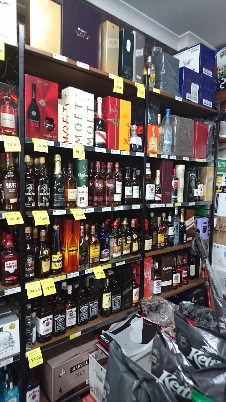 Georges Hall bottle shop | 6/2A Haig Ave, Georges Hall NSW 2198, Australia | Phone: (02) 9727 0306