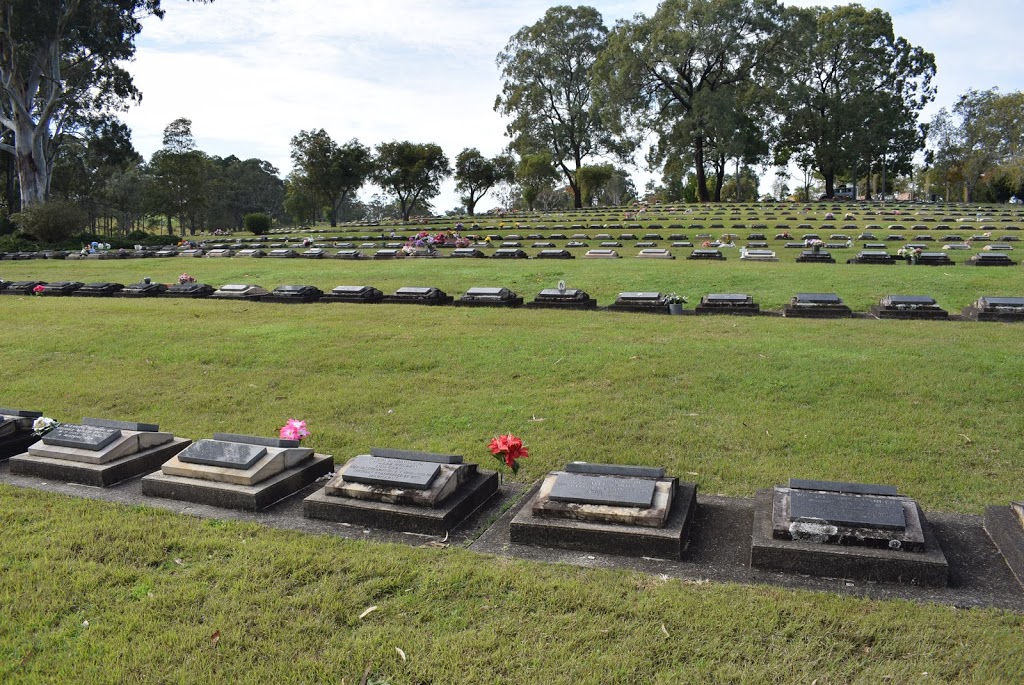 Dawson River Cemetery | cemetery | Dawson Cemetery Rd, Cundletown NSW 2430, Australia | 0265925399 OR +61 2 6592 5399
