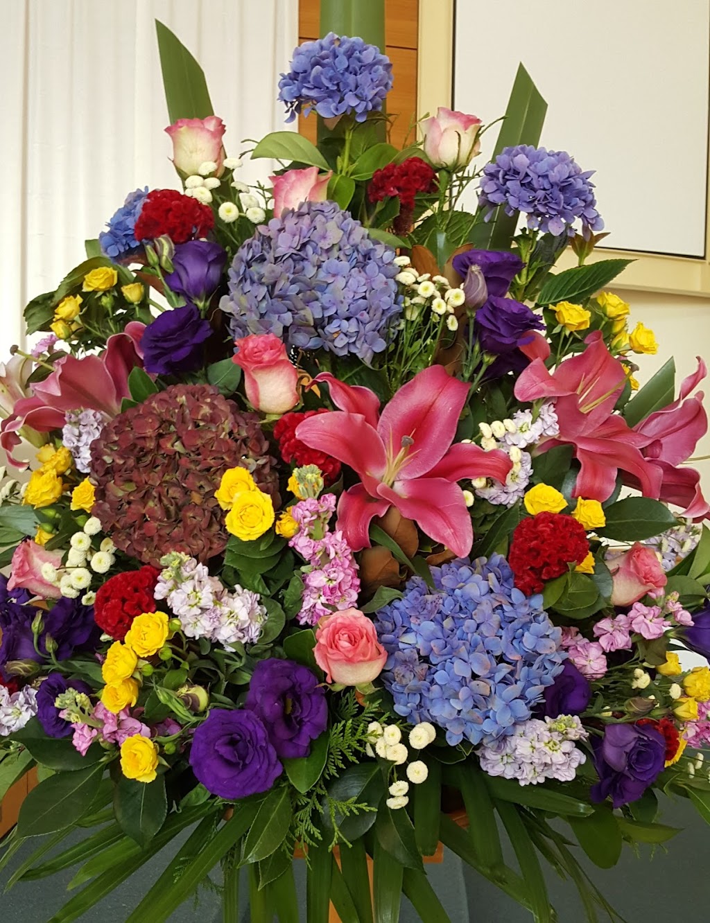 Southerdens Florist | 33 Honeyeater Dr, Highfields QLD 4352, Australia | Phone: (07) 4638 3622