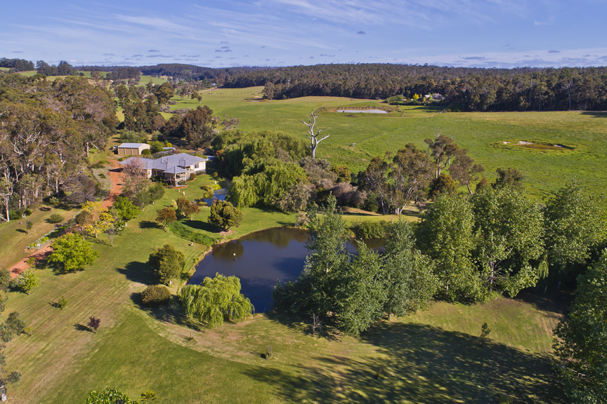 Nannup Real Estate | 1/36 Warren Rd, Nannup WA 6275, Australia | Phone: (08) 9756 1177