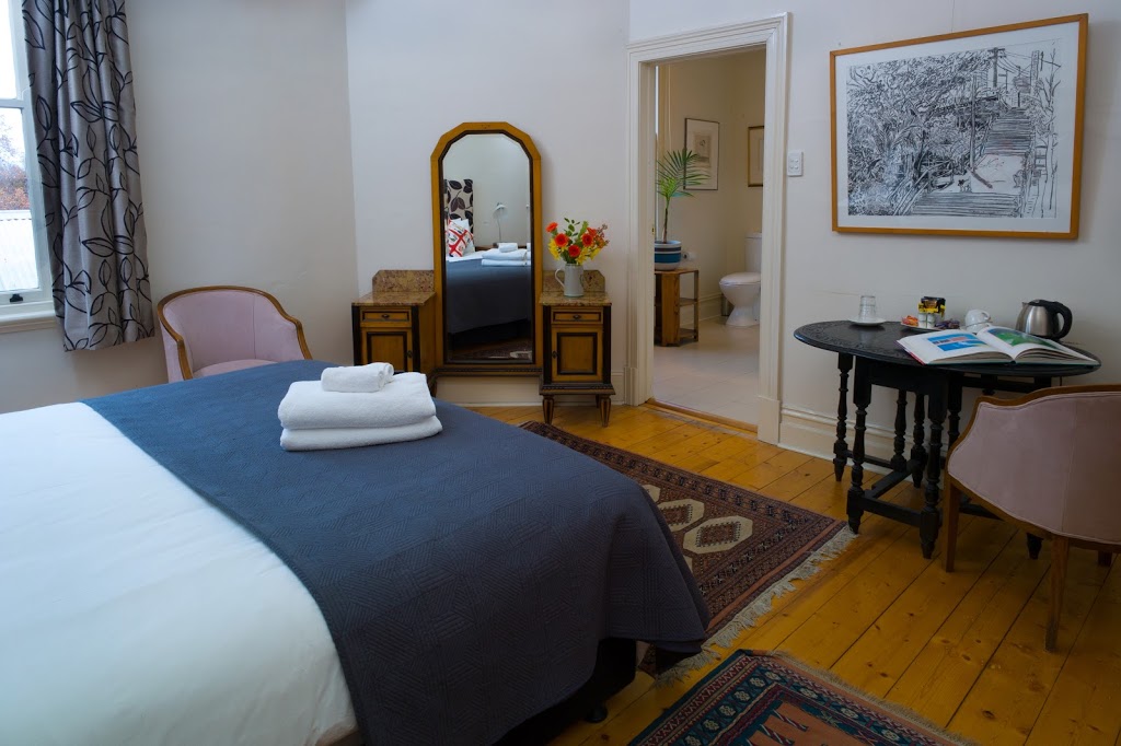 Newnorthern Art Hotel | lodging | 359 Barker St, Castlemaine VIC 3450, Australia | 0491074340 OR +61 491 074 340