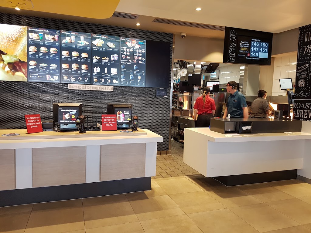 McDonalds Banksia Grove | meal takeaway | Corner Joondalup Drive &, Pinjar Rd, Banksia Grove WA 6031, Australia | 0894058885 OR +61 8 9405 8885