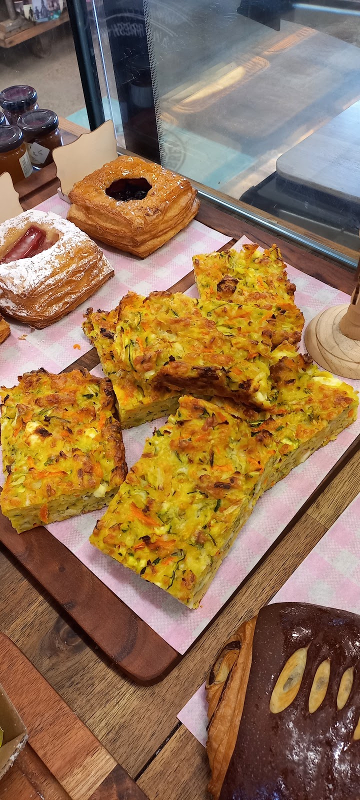 Boots n Bobs Brew n Bakes | 3380 Whittlesea-Yea Rd, Flowerdale VIC 3717, Australia | Phone: 0412 491 395