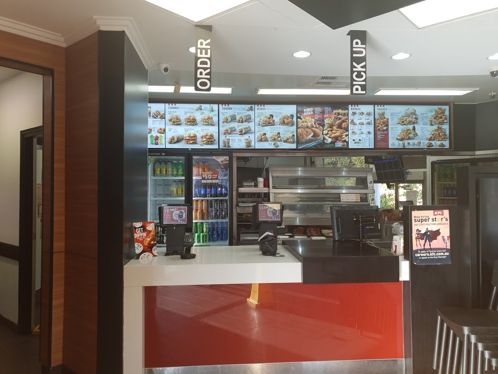 KFC Cowra | 153/155 Kendal St, Cowra NSW 2794, Australia | Phone: (02) 6341 1388