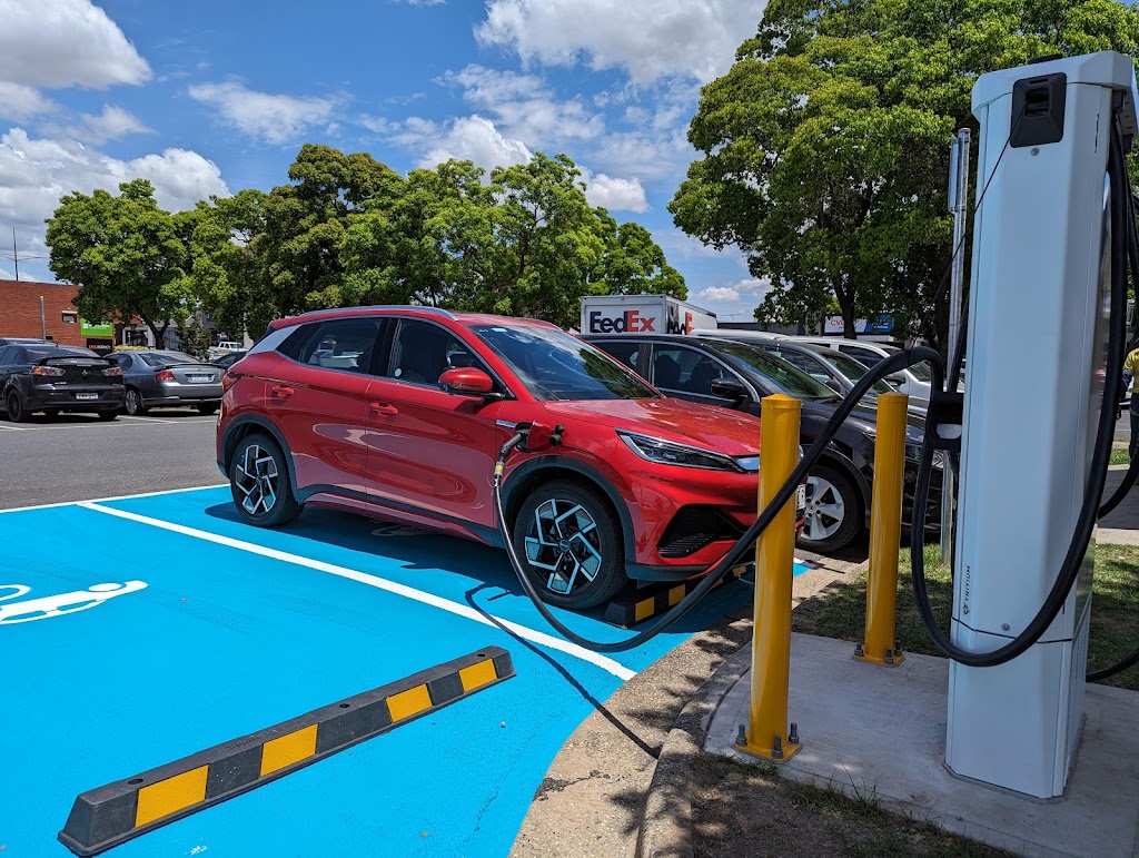Evie Charging Station | 83 Wills St, Dunkeld VIC 3294, Australia | Phone: 1300 463 843