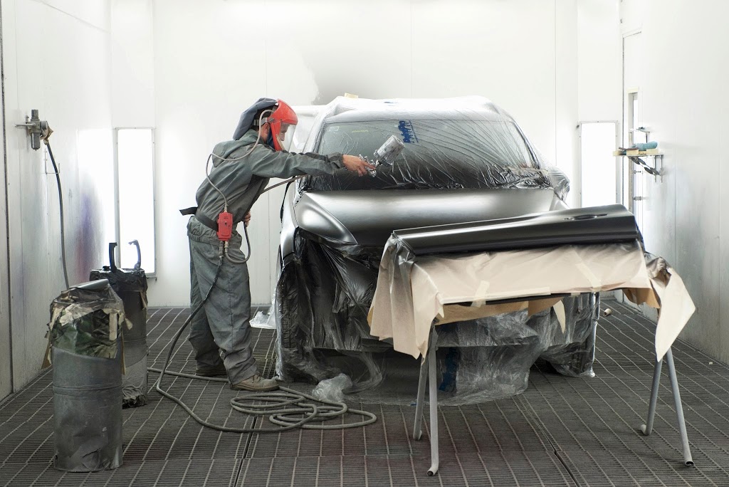 European Auto Refinishers | car repair | 16 Bruce St, Mornington VIC 3931, Australia | 0359759644 OR +61 3 5975 9644