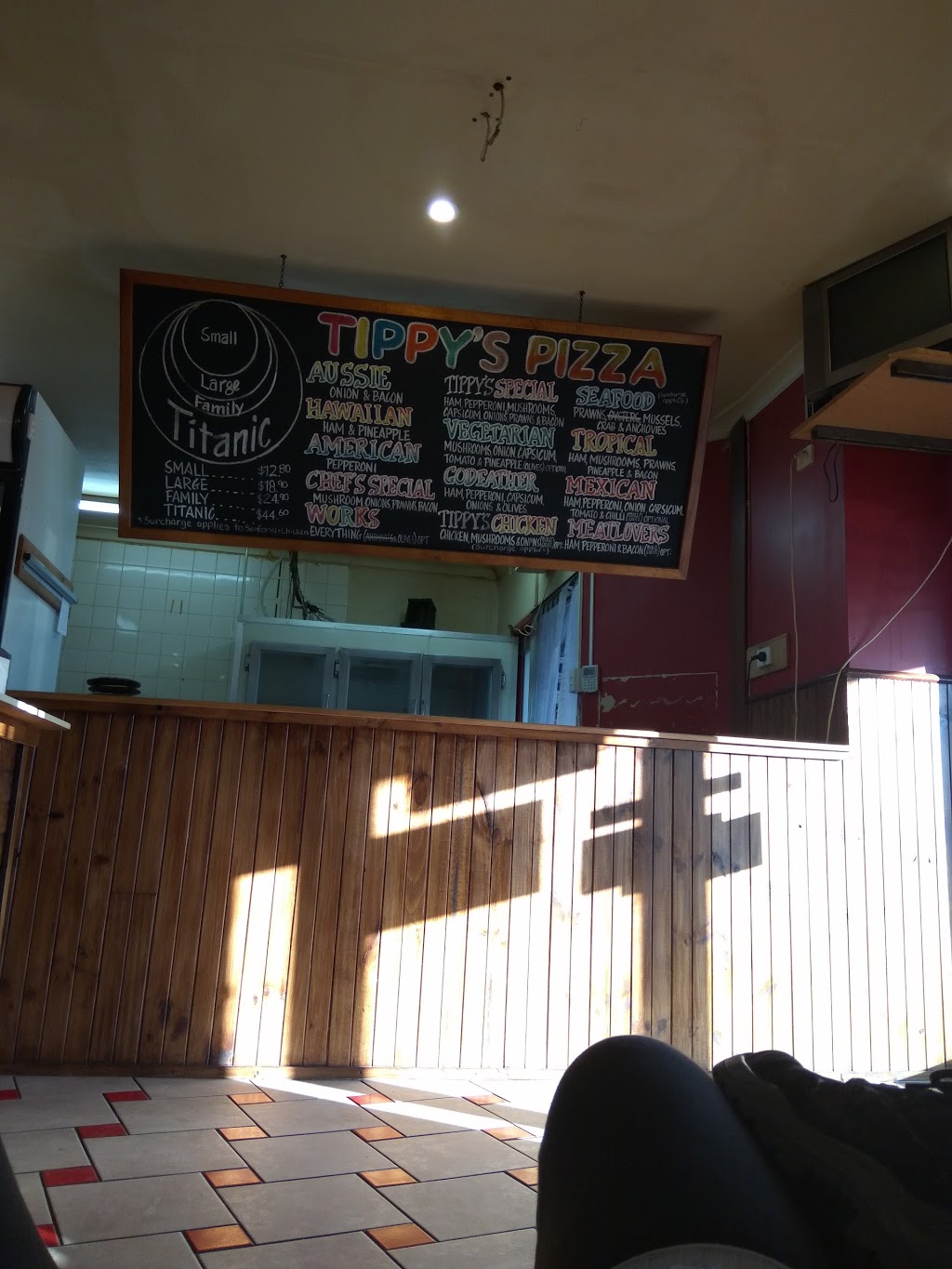 Tippys Pizza | restaurant | 12/2756 Albany Hwy, Kelmscott WA 6111, Australia | 0894951233 OR +61 8 9495 1233