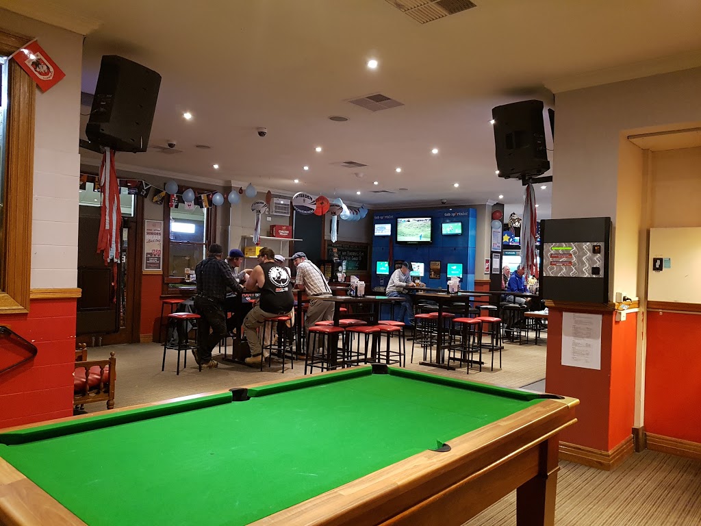 Farmers Home Hotel | restaurant | 2-6 Hammond Ave, Wagga Wagga NSW 2650, Australia | 0269213346 OR +61 2 6921 3346