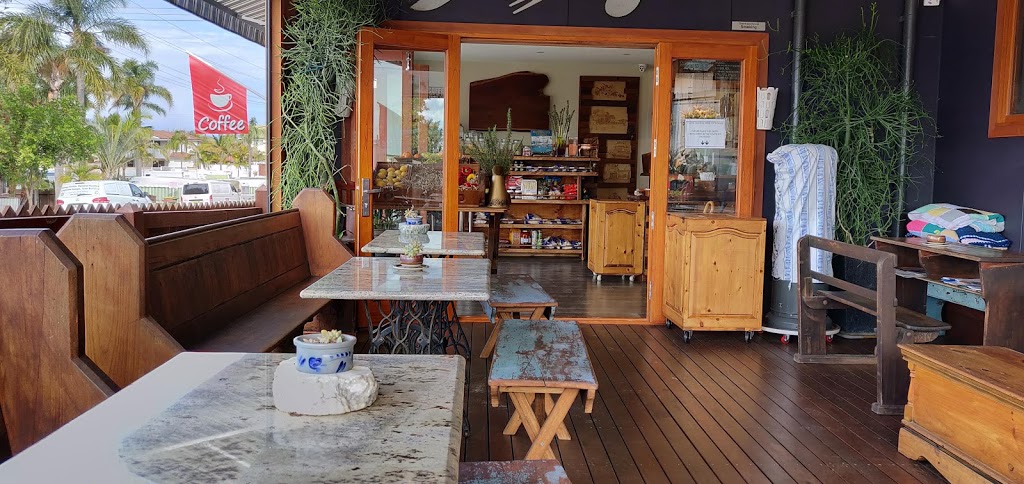 The Blue Bay Store | cafe | 73 Bay Rd, Blue Bay NSW 2261, Australia