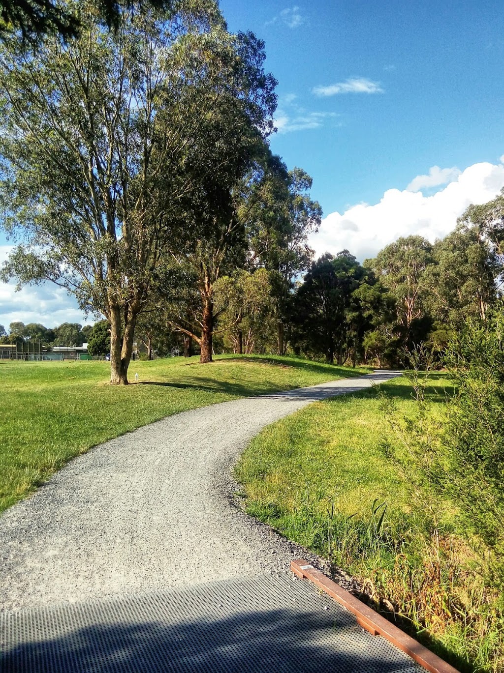 Shepherds Bush Bicycle & Walking Trail | park | 2/17 Stanton Ct, Glen Waverley VIC 3150, Australia