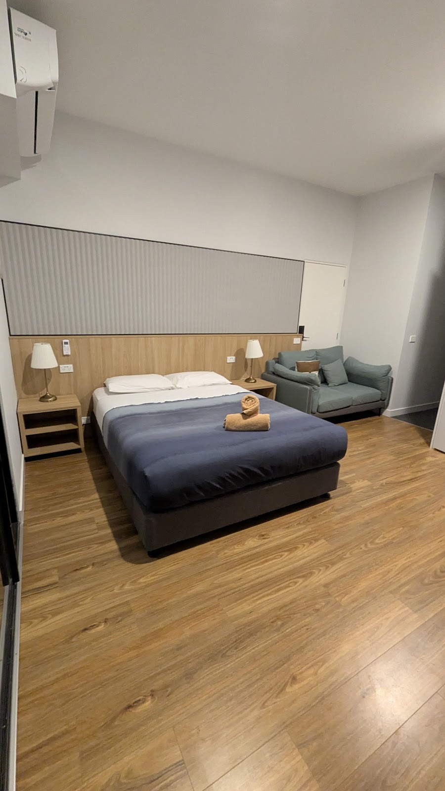 Apollo Dream Suites | 15 Tuxion Rd, Apollo Bay VIC 3233, Australia | Phone: 0401 044 796