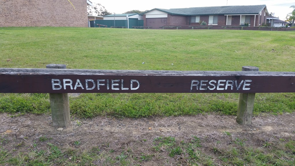 Bradfield Reserve | park | 15 Dowling St, Leumeah NSW 2560, Australia | 0246454000 OR +61 2 4645 4000