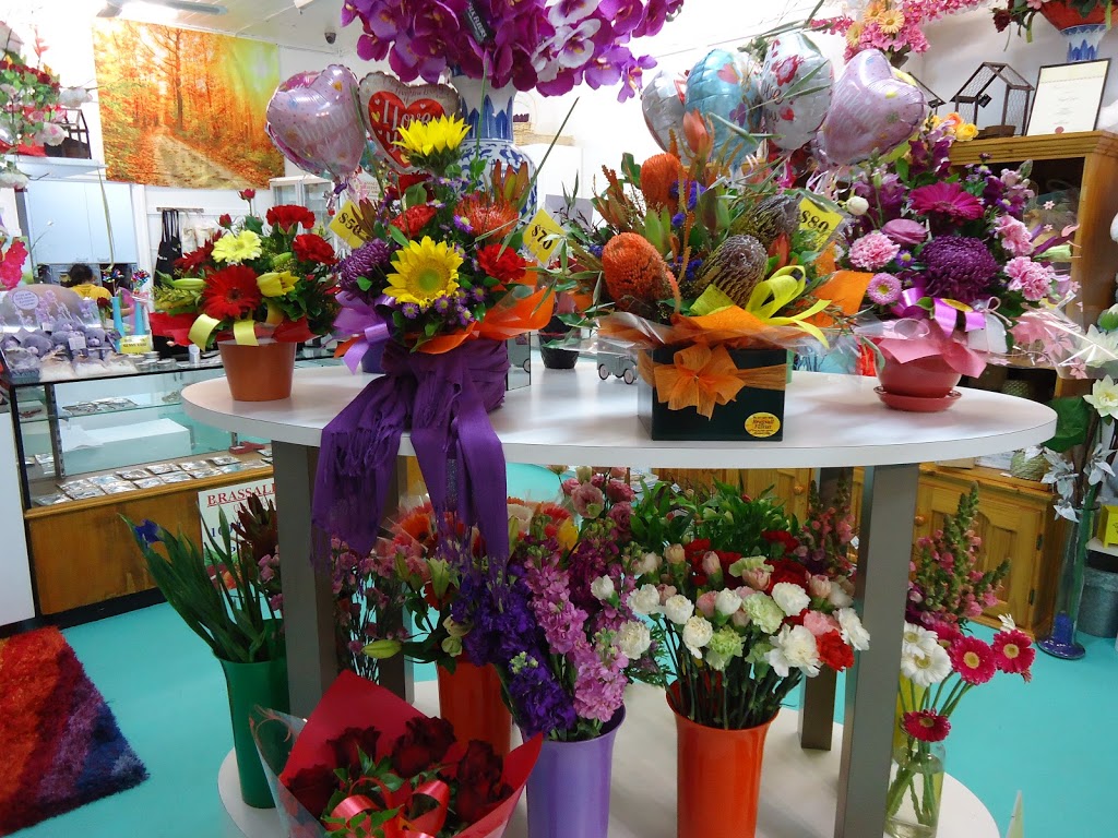 Brassall Florist | florist | 100 Pine Mountain Rd, Brassall QLD 4305, Australia | 0732016088 OR +61 7 3201 6088