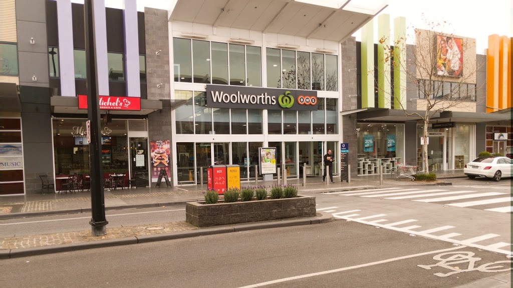 Woolworths Point Cook | supermarket | 1 Main St, Point Cook VIC 3030, Australia | 0383533105 OR +61 3 8353 3105
