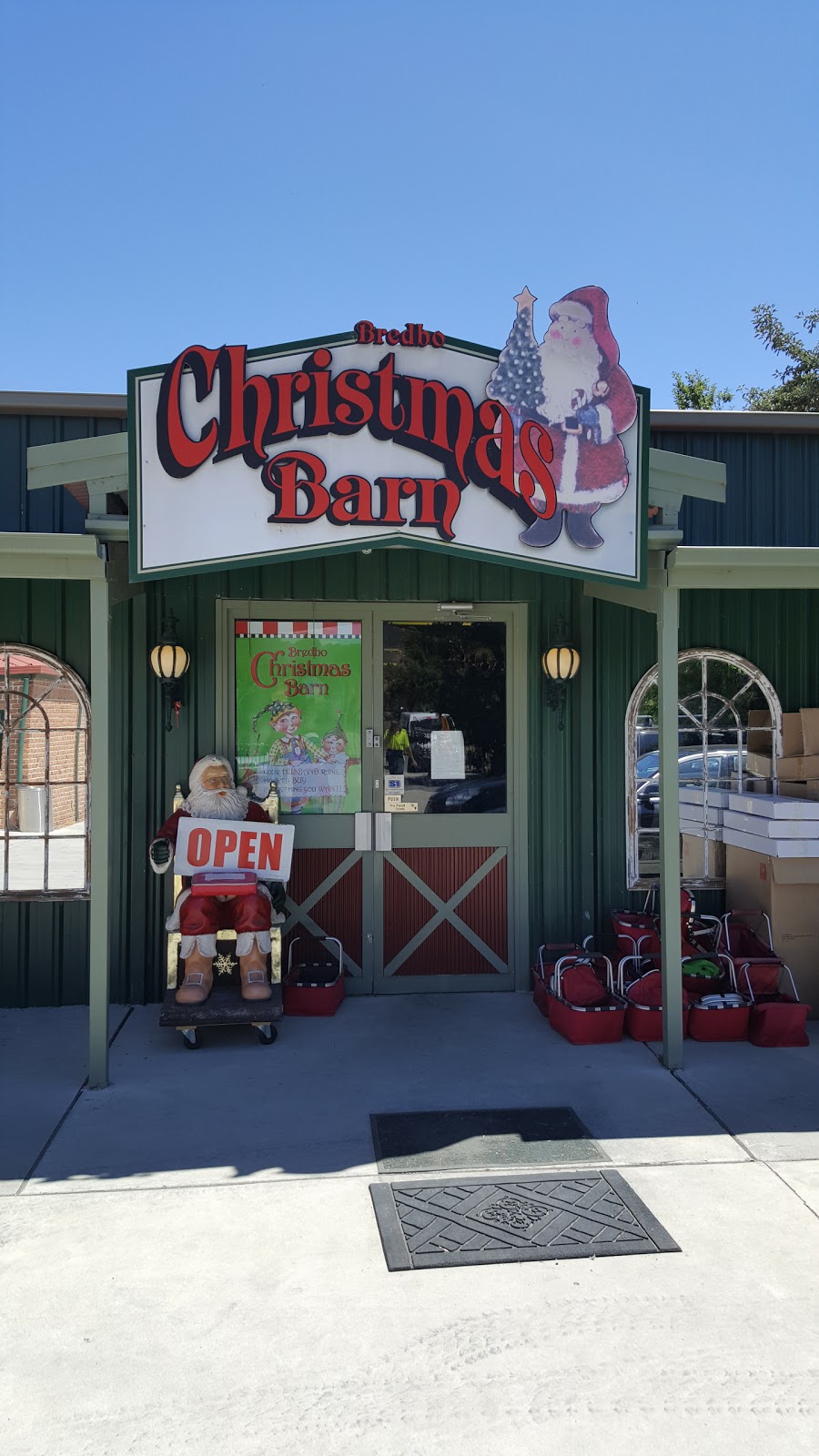 Bredbo Christmas Barn | 23 Monaro Hwy, Bredbo NSW 2626, Australia | Phone: (02) 6454 4445