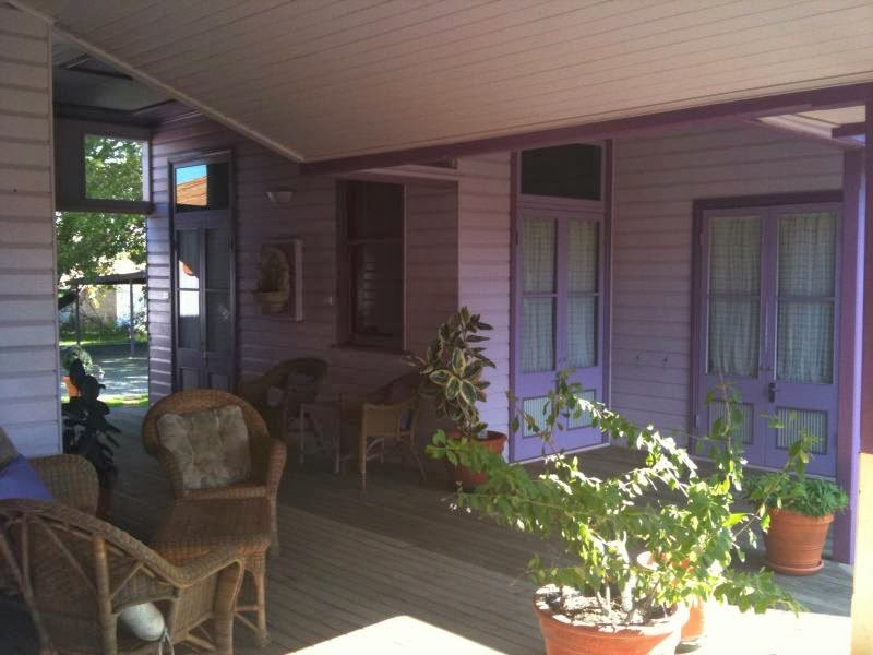Celtis Grove Cottage | 93 Wantley St, Warwick QLD 4370, Australia | Phone: (07) 4661 8668